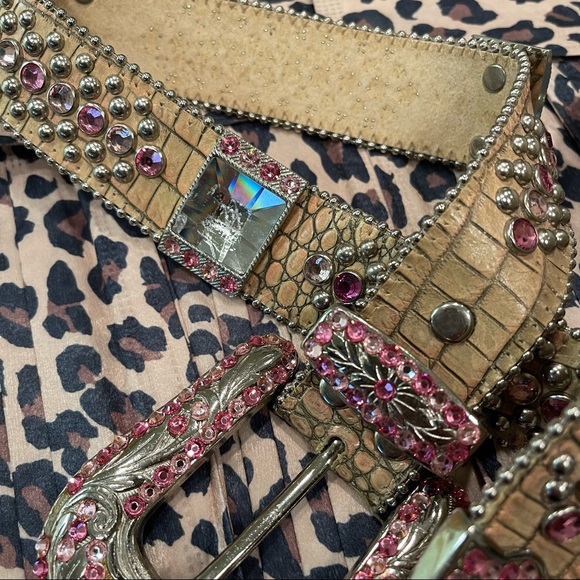 b. b. simon ladies belt - Picture 5 of 8